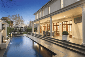 Luxury open-plan extension by expert luxury home builders