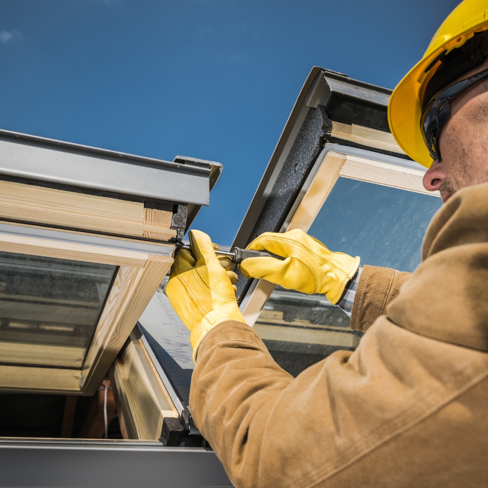 Electrical, plumbing and carpentry maintenance by luxury home builders